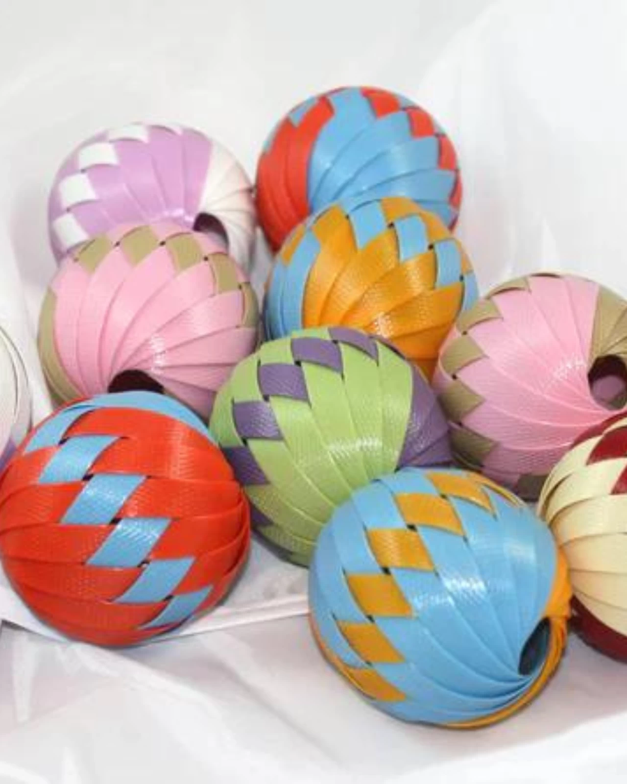 GOLI CAT TOYS Roli Cat Treat Ball Toy - Image 3