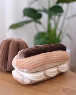 LAMBWOLF COLLECTIVE Eclair Enrichment Dog Toy