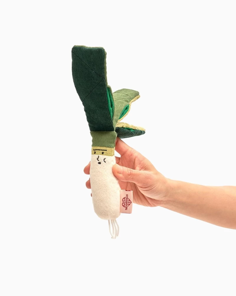 THE FURRY FOLKS Green Onion Nosework Dog Toy - Image 3