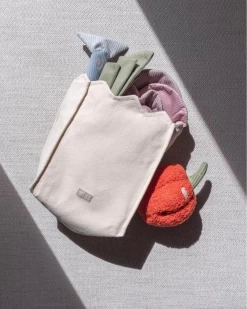 LAMBWOLF COLLECTIVE Large Farmer's Market Enrichment Toy Set