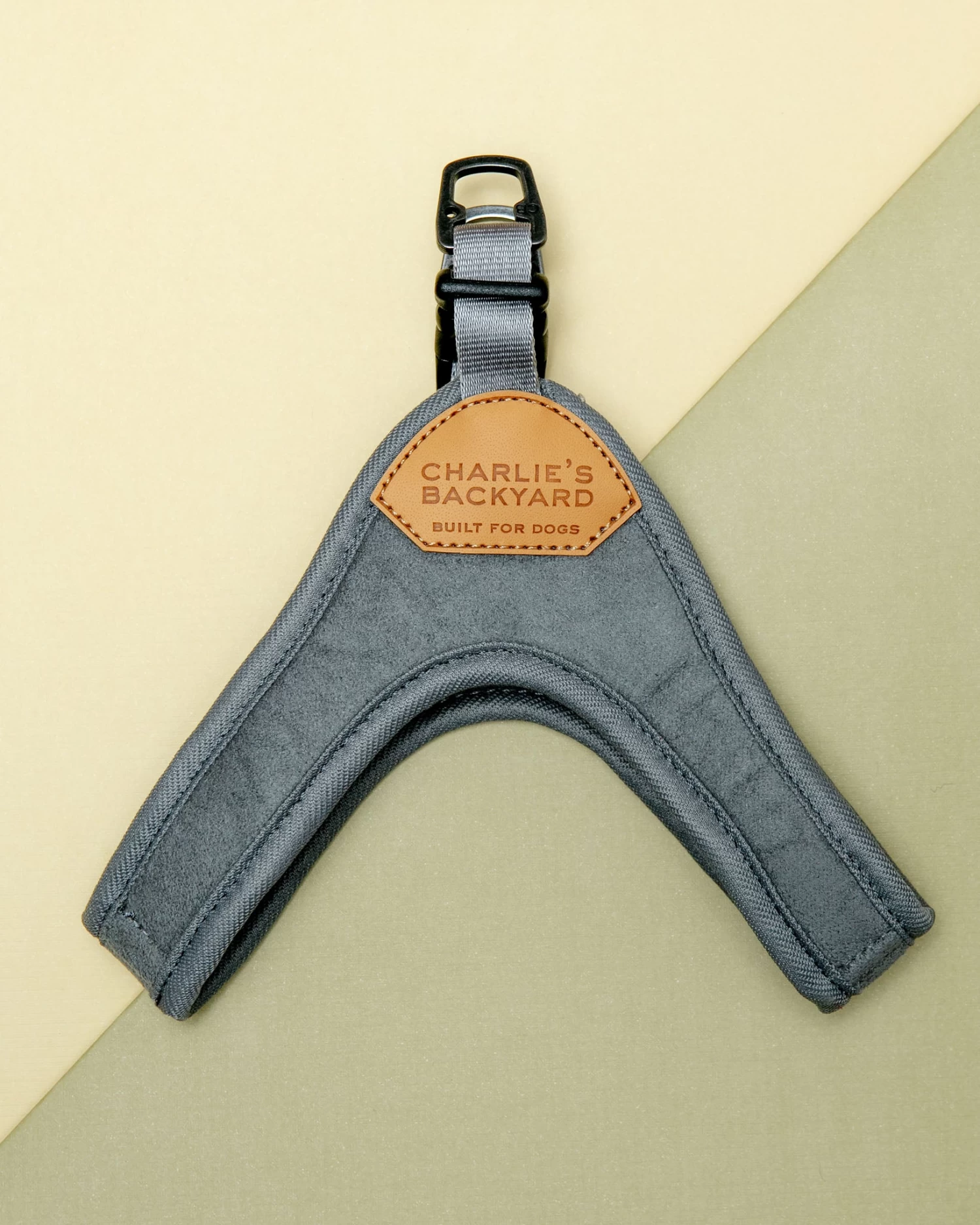 CHARLIE'S BACKYARD Buckle Up Easy Dog Harness In Gray