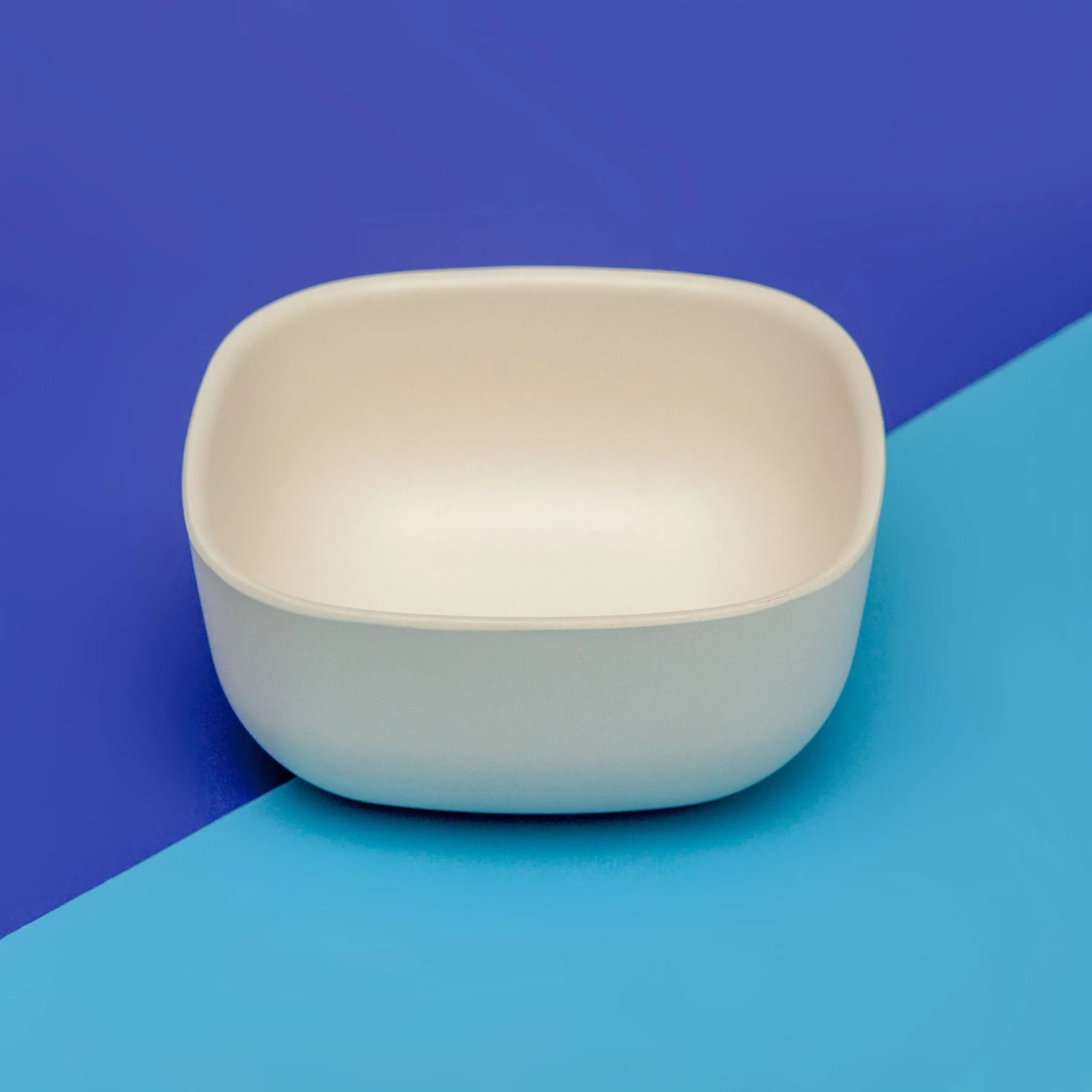 EKOBO Biobu Gusto Dog Bowl In White (FINAL SALE) - Image 3