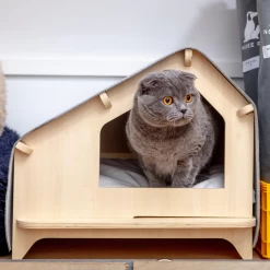 RAWRY PETS The Little Pet Cabin In Light Grey (FINAL SALE)